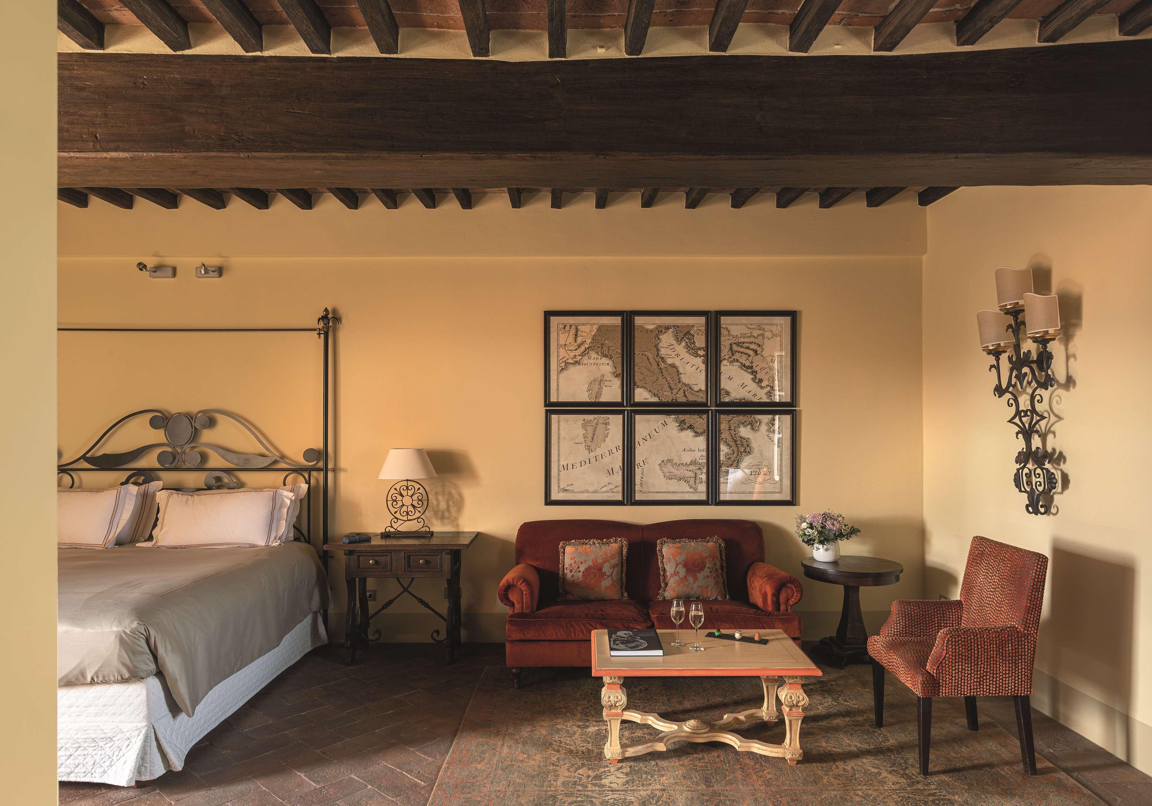 Castello Di Casole, A Belmond Hotel, Tuscany Casole d'Elsa Bagian luar foto