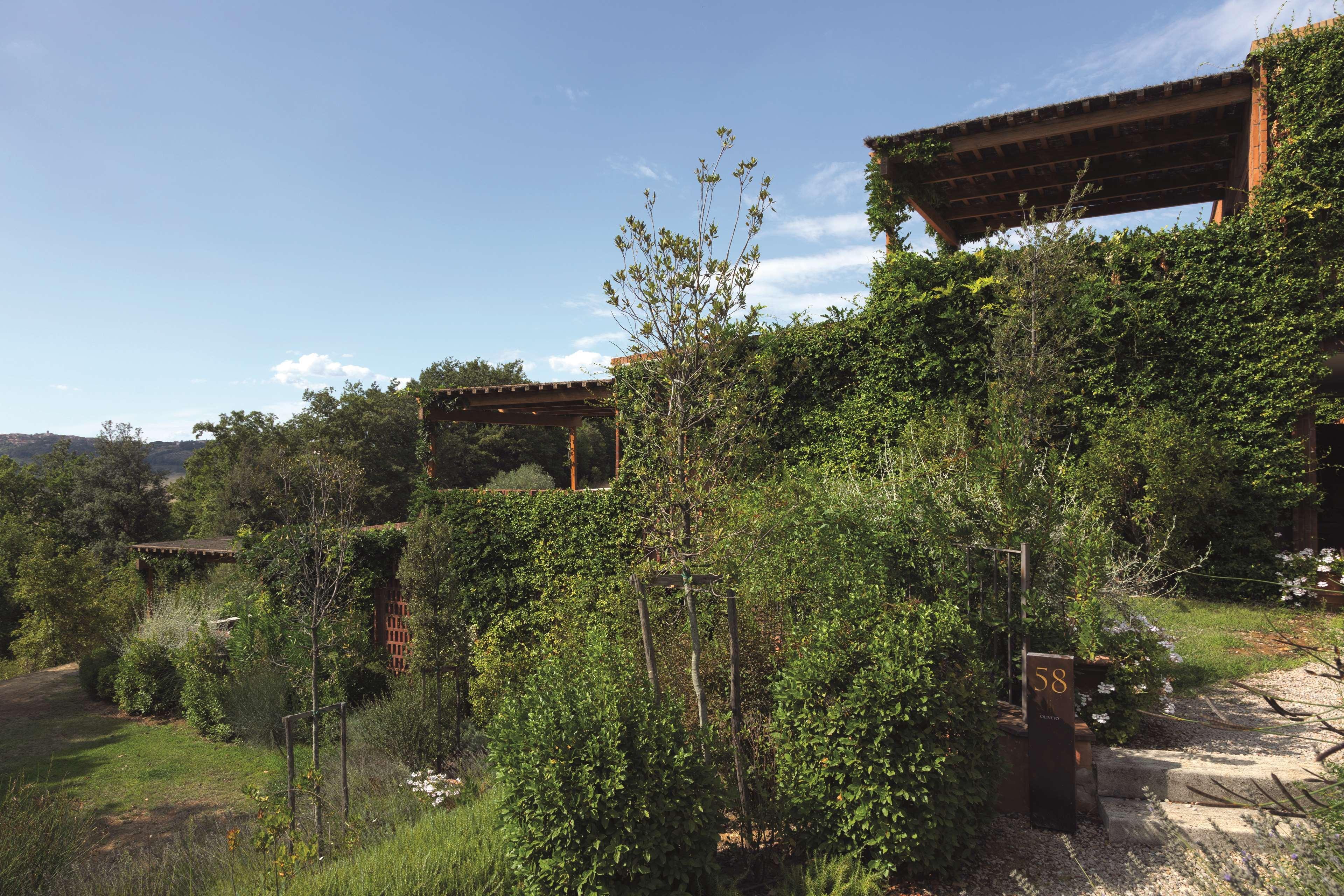 Castello Di Casole, A Belmond Hotel, Tuscany Casole d'Elsa Bagian luar foto